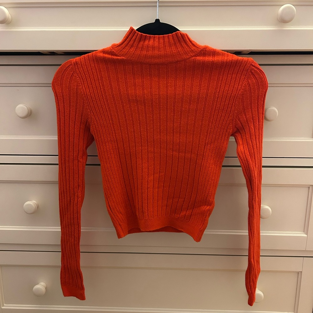 Ribbed retro mockneck from Urban Outfitters